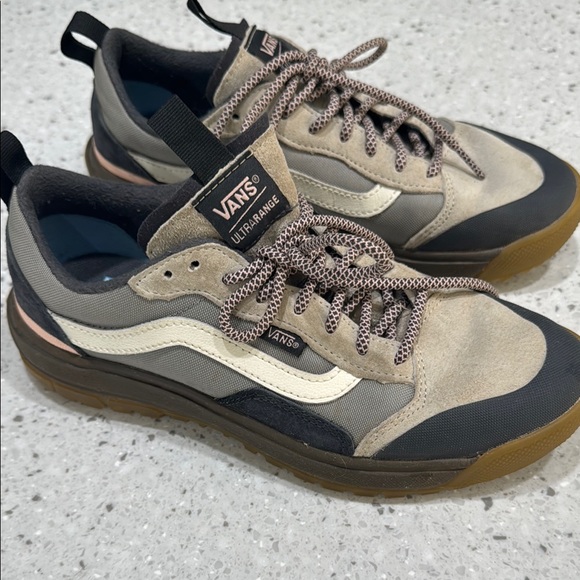 Vans MTE Ultra Range Pink  and Grey Sneakers - Picture 6 of 6